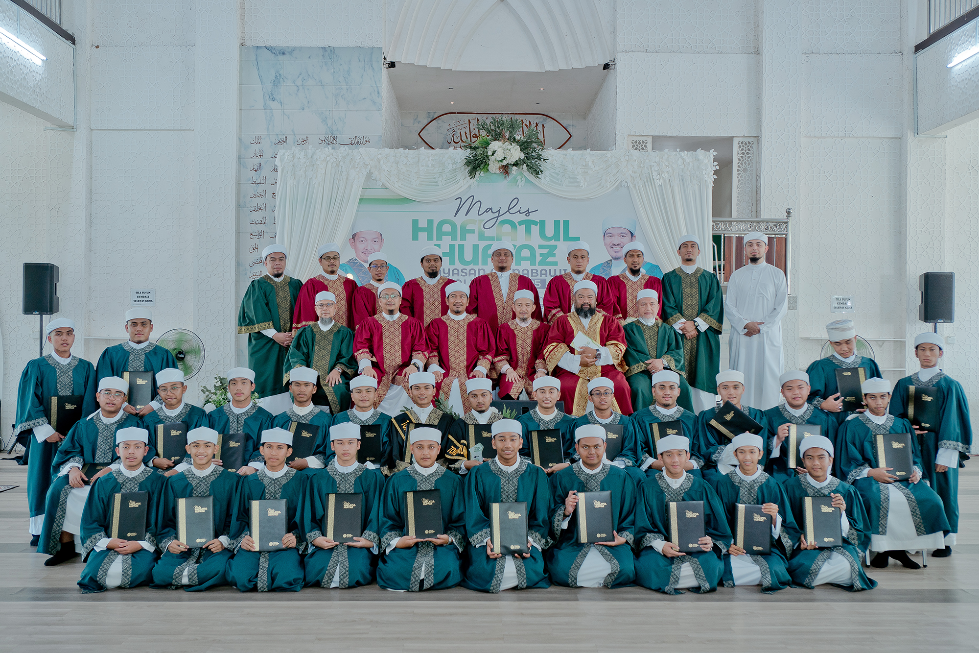 Gambar Majlis Konvokesyen Tahun Lepas